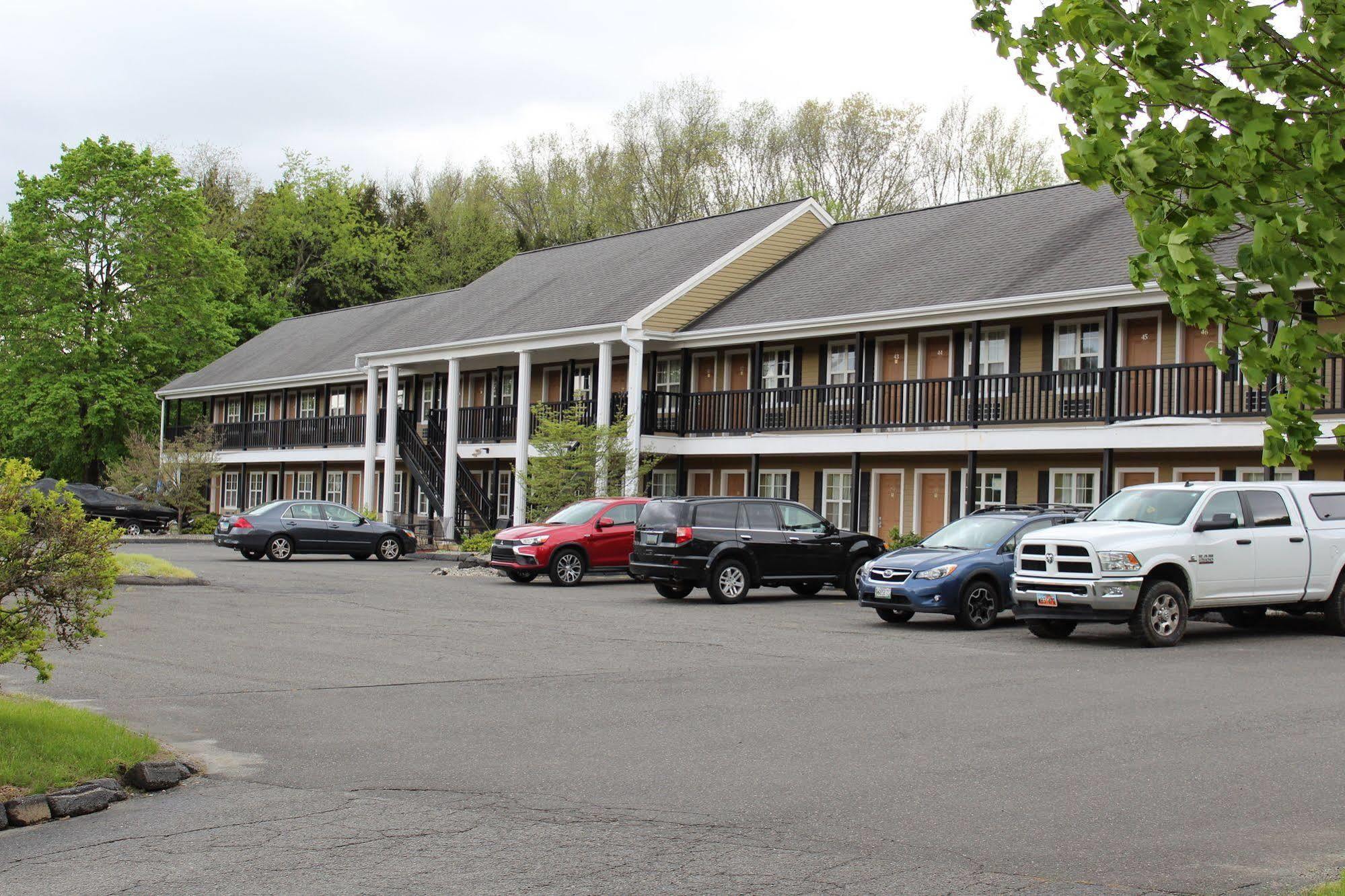 Newbury Inn Brookfield Zewnętrze zdjęcie